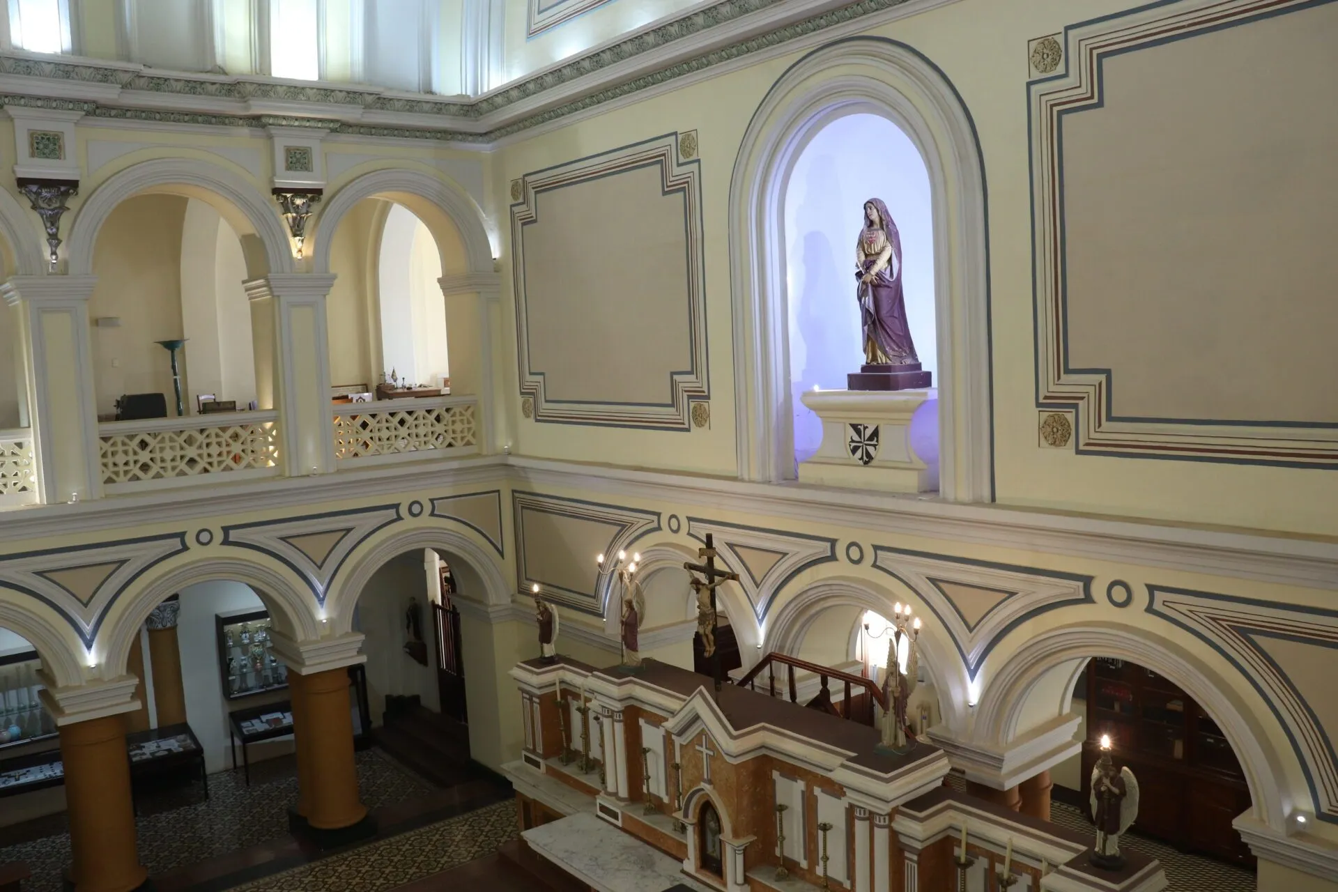 4216-Vista-lateral-altar